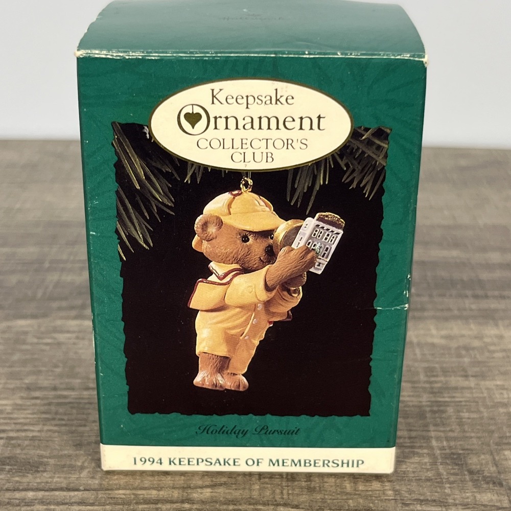 Hallmark 1994 Keepsake Ornament Holiday Pursuit Detective Bear Membership Box